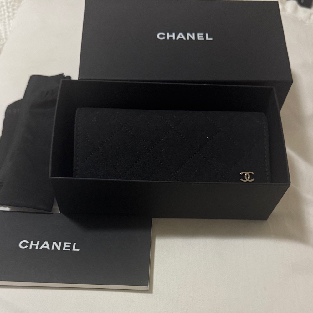 CHANEL Black Gift Box